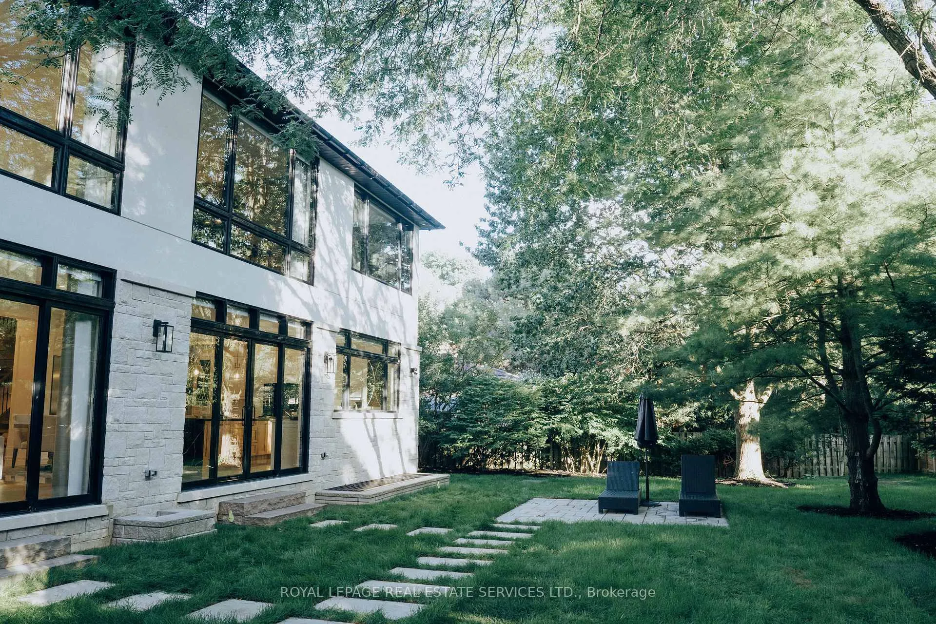 Photo 48 of 204 Maple Grove Drive, Oakville, Morrison — HOMEH