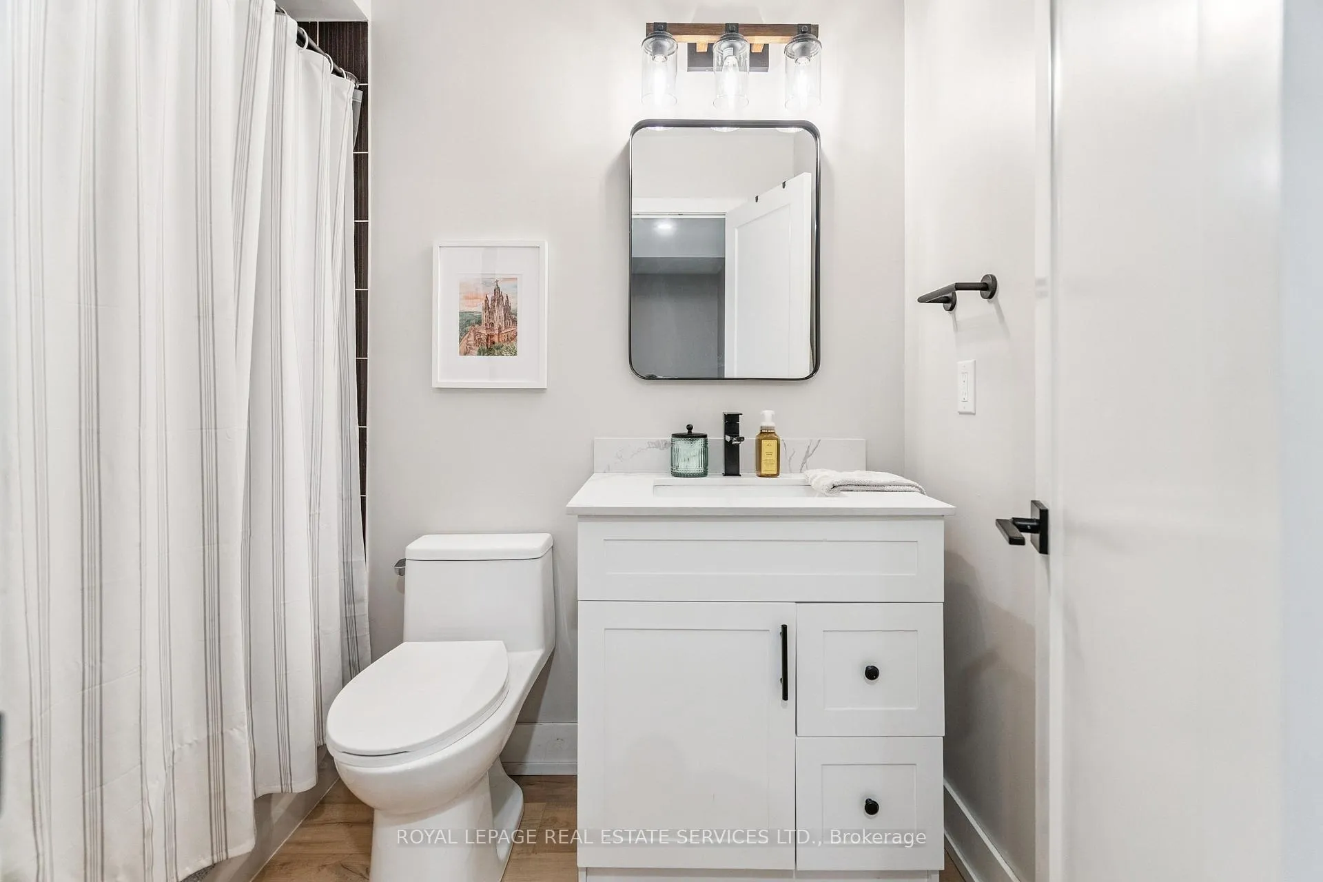 Photo 14 of Unit 9, 2444 Post Road, Oakville, River Oaks — HOMEH