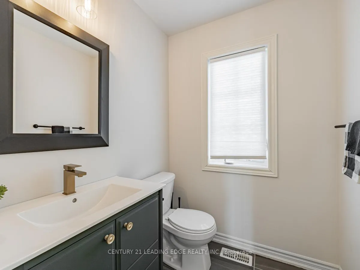 Photo 16 of 35 Gord Matthews Way, Uxbridge — HOMEH