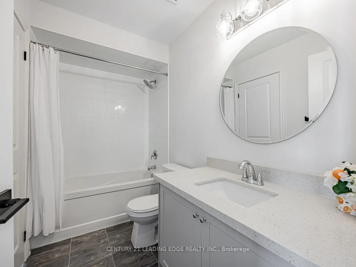 Photo 18 of 35 Gord Matthews Way, Uxbridge — HOMEH