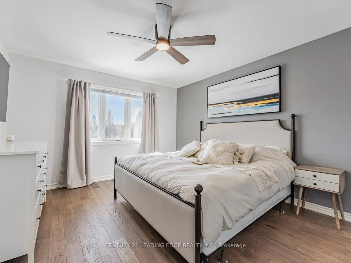 Photo 24 of 35 Gord Matthews Way, Uxbridge — HOMEH
