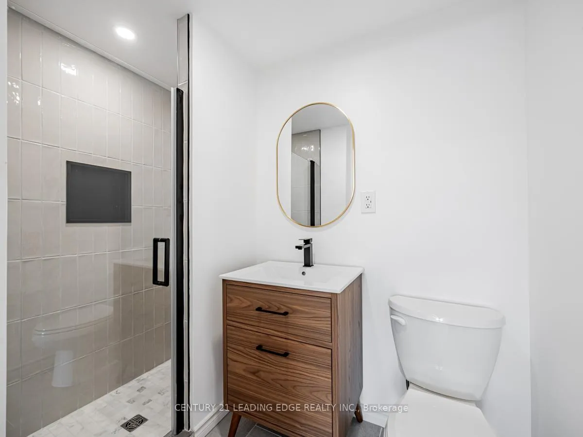 Photo 31 of 35 Gord Matthews Way, Uxbridge — HOMEH