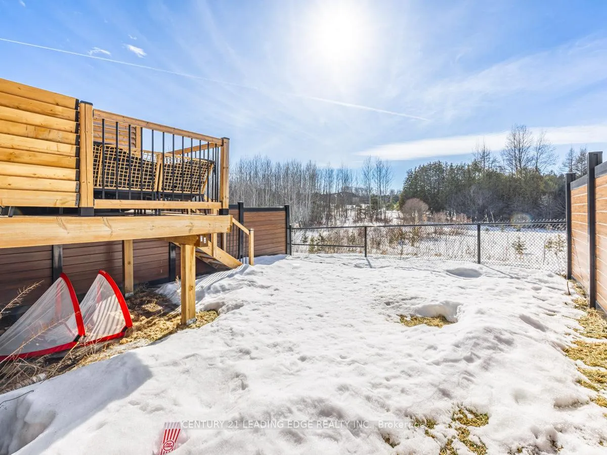 Photo 34 of 35 Gord Matthews Way, Uxbridge — HOMEH