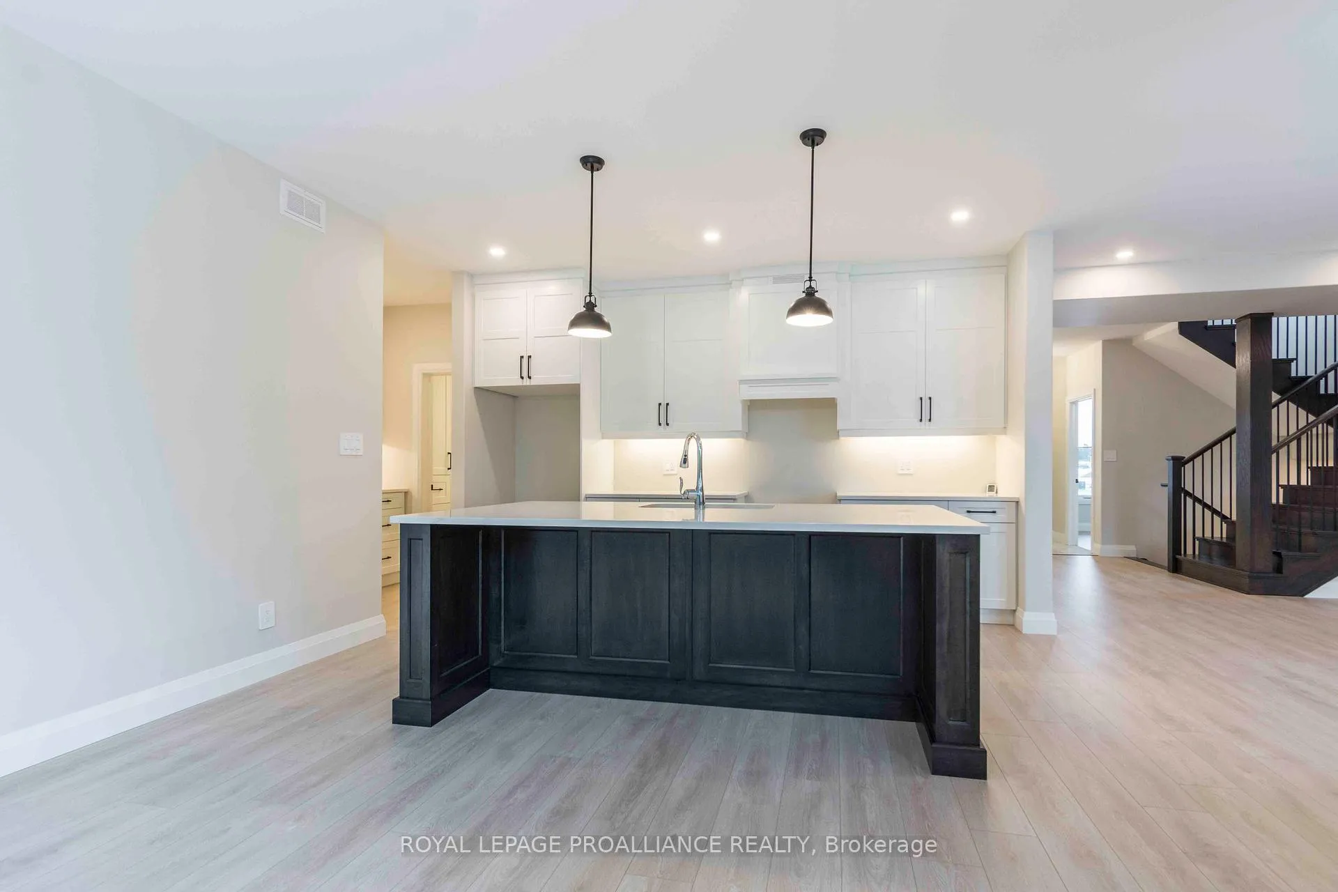 Photo 9 of 2 Mackenzie John Crescent, Brighton — HOMEH