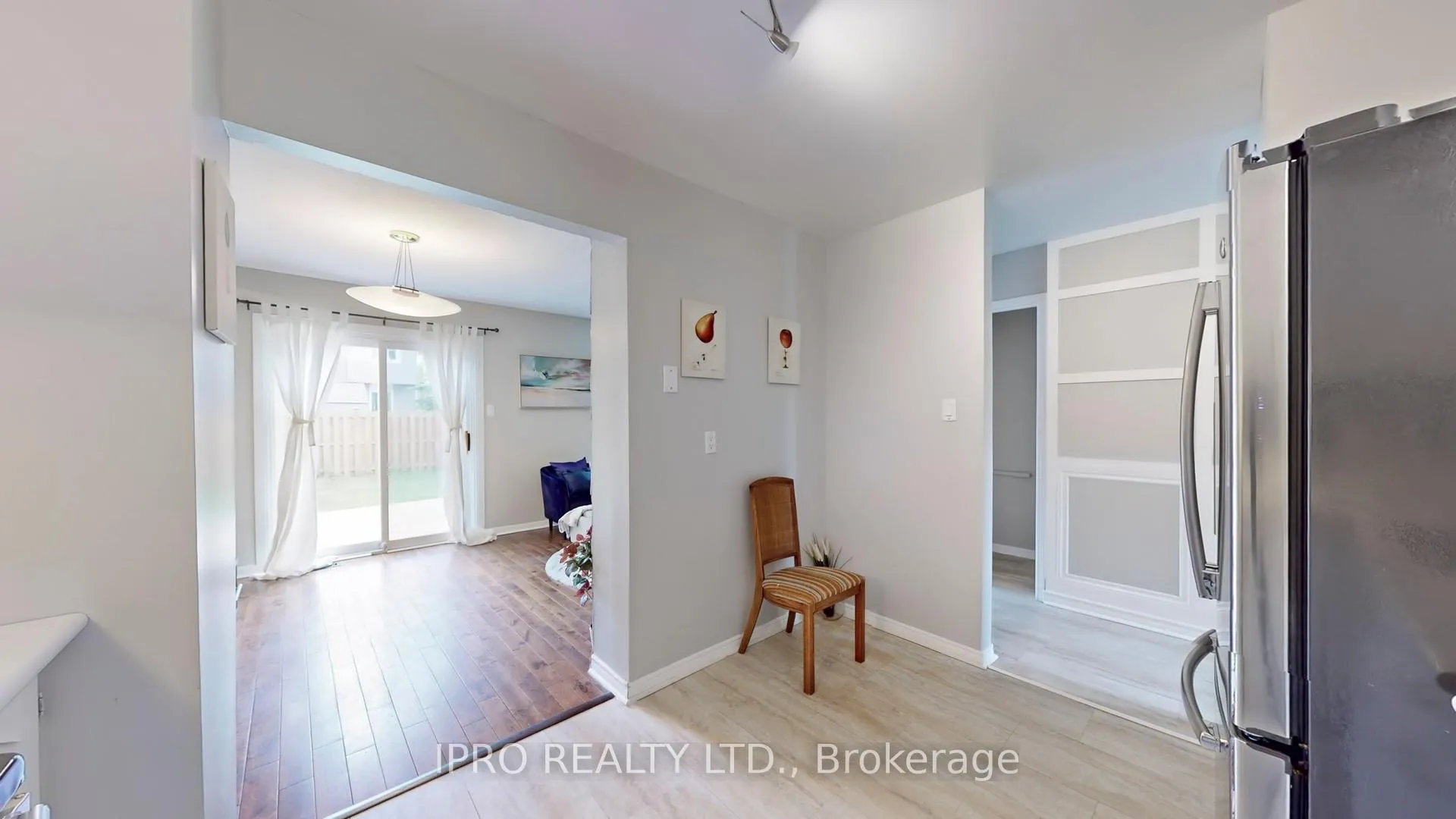Photo 10 of 88 Christie Crescent, Barrie, Letitia Heights — HOMEH