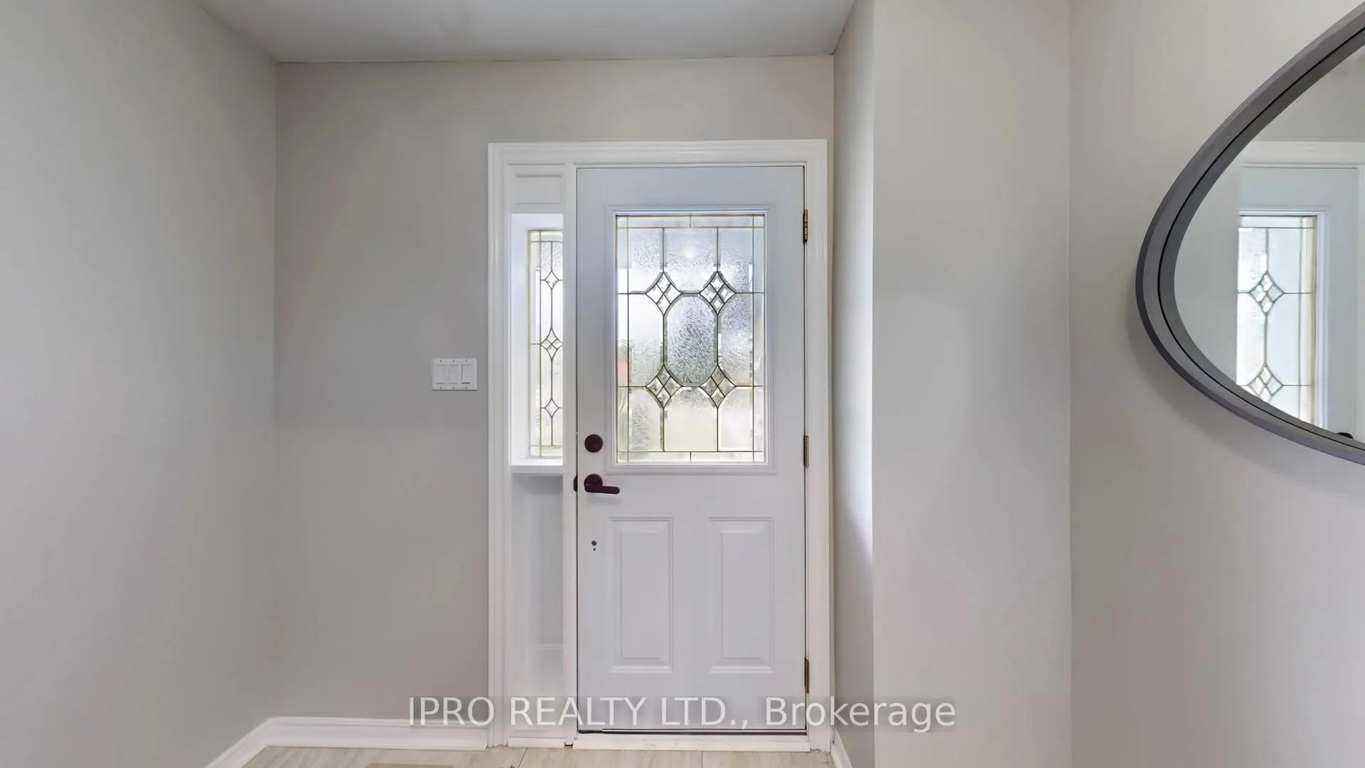 Photo 12 of 88 Christie Crescent, Barrie, Letitia Heights — HOMEH