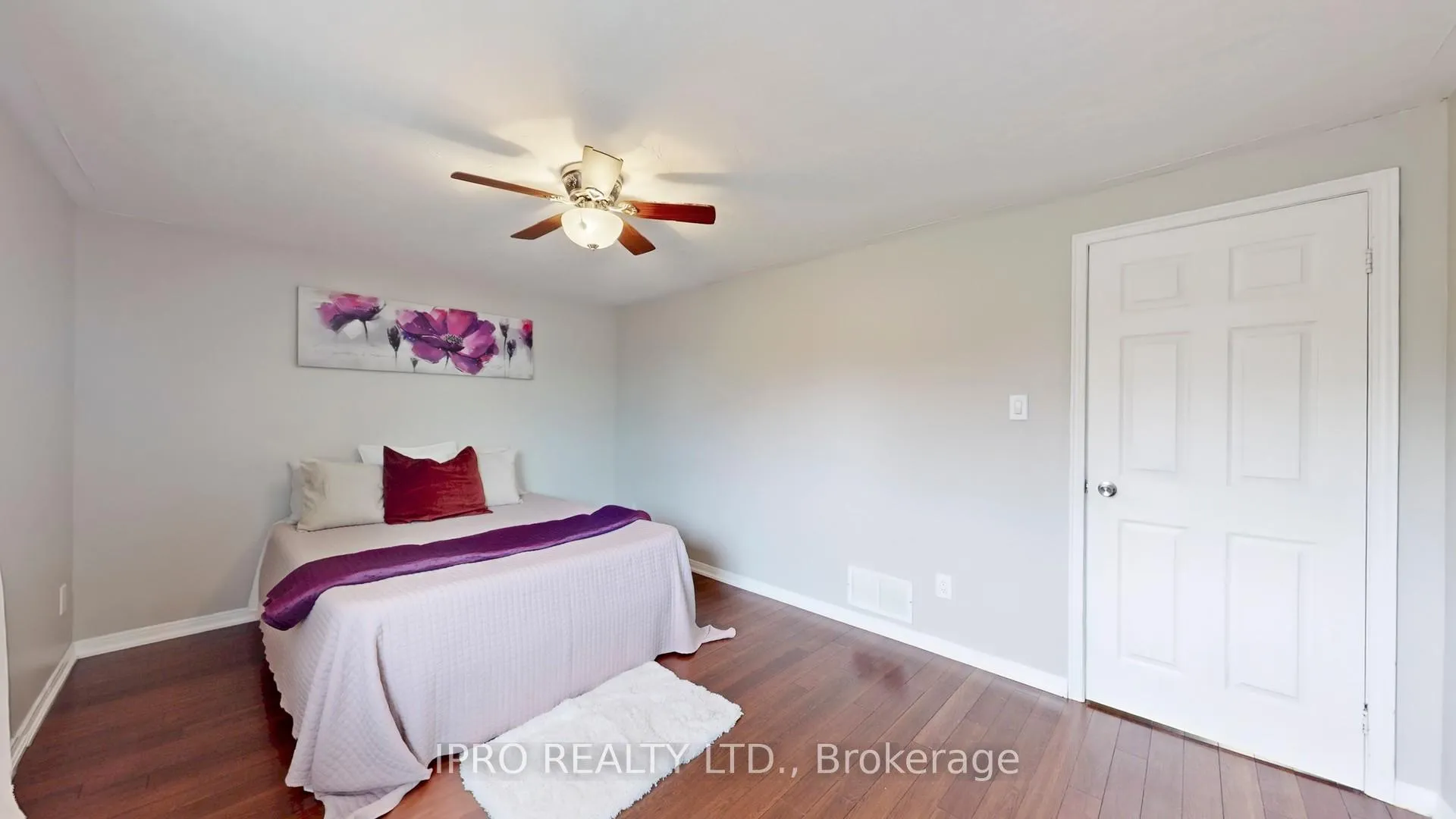 Photo 15 of 88 Christie Crescent, Barrie, Letitia Heights — HOMEH