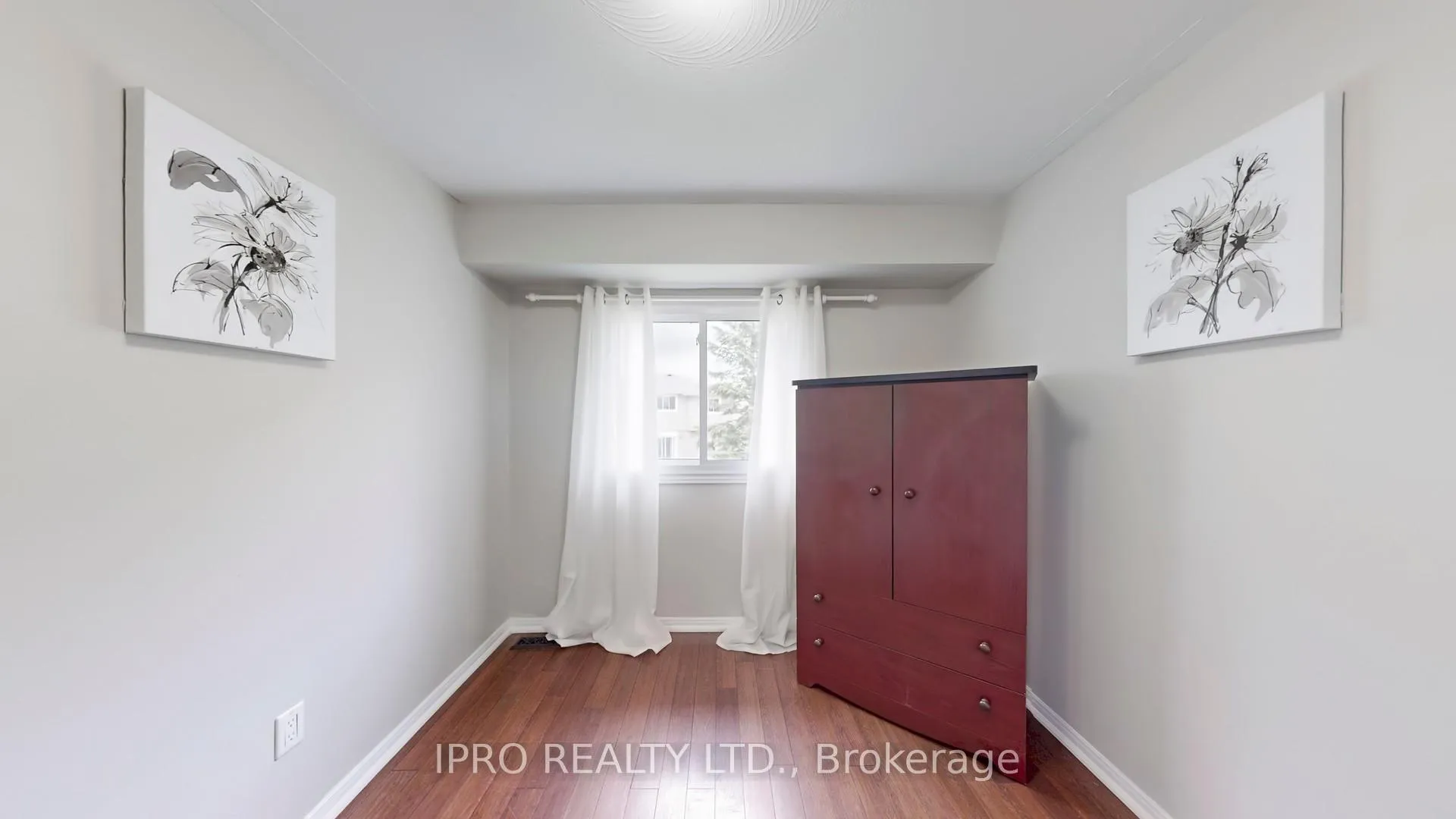 Photo 16 of 88 Christie Crescent, Barrie, Letitia Heights — HOMEH