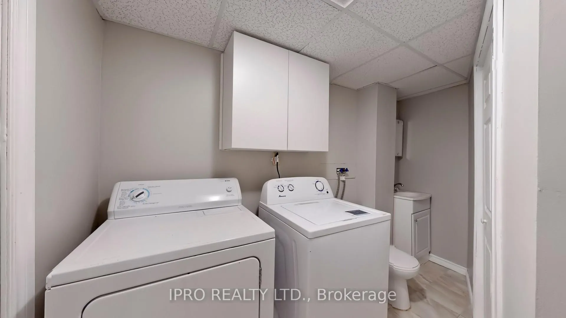Photo 25 of 88 Christie Crescent, Barrie, Letitia Heights — HOMEH