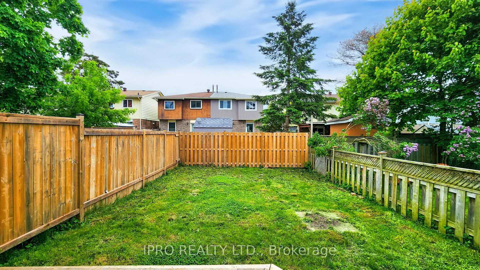 Photo 27 of 88 Christie Crescent, Barrie, Letitia Heights — HOMEH