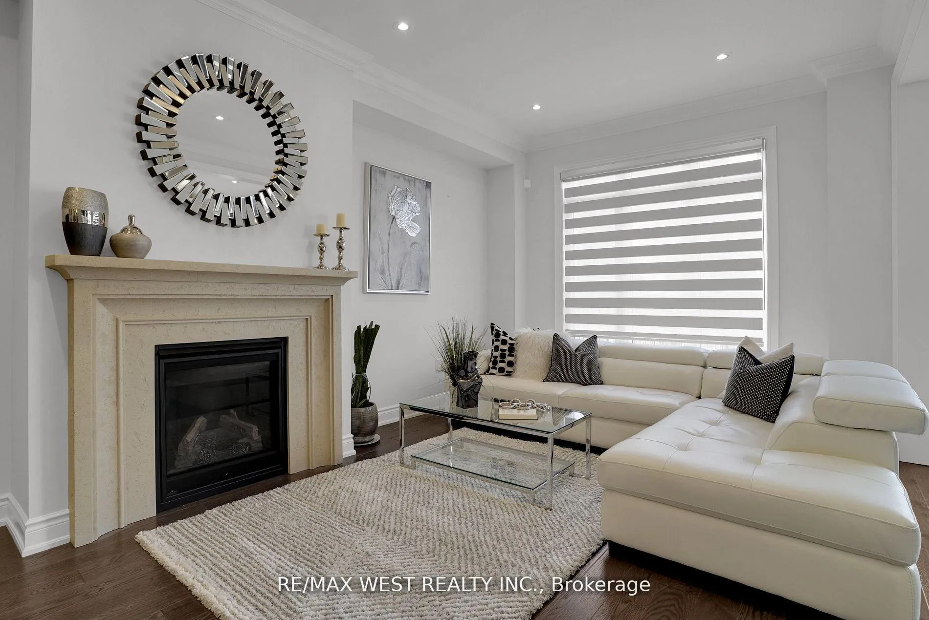 Photo 5 of 84 Zenith Avenue, Vaughan, Kleinburg — HOMEH