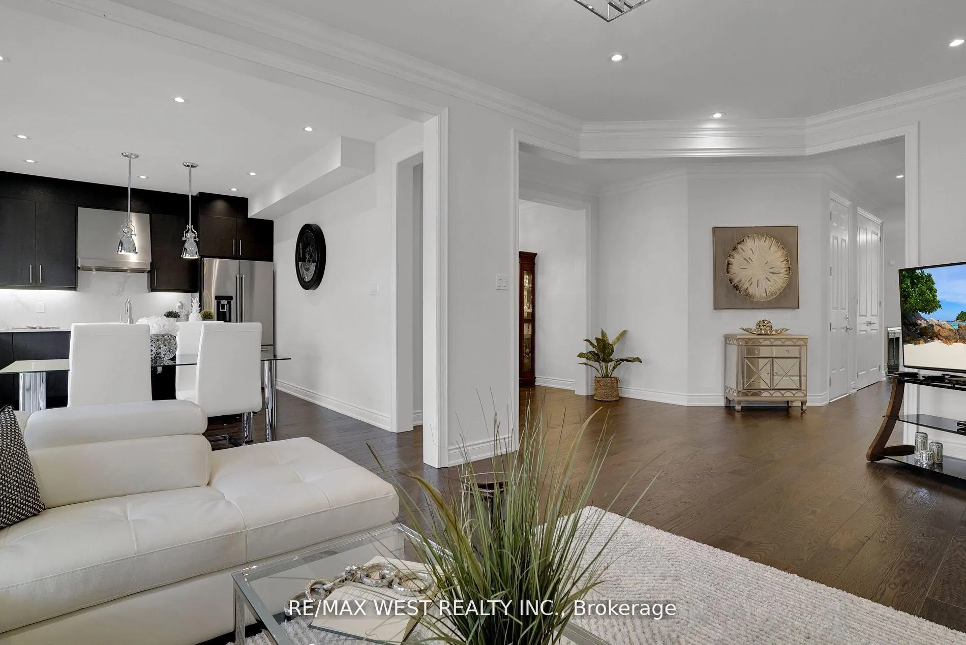 Photo 6 of 84 Zenith Avenue, Vaughan, Kleinburg — HOMEH