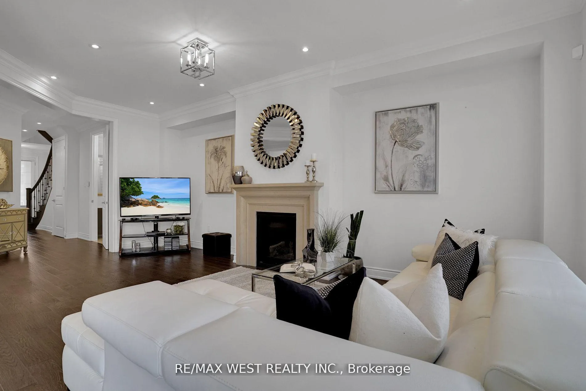 Photo 7 of 84 Zenith Avenue, Vaughan, Kleinburg — HOMEH
