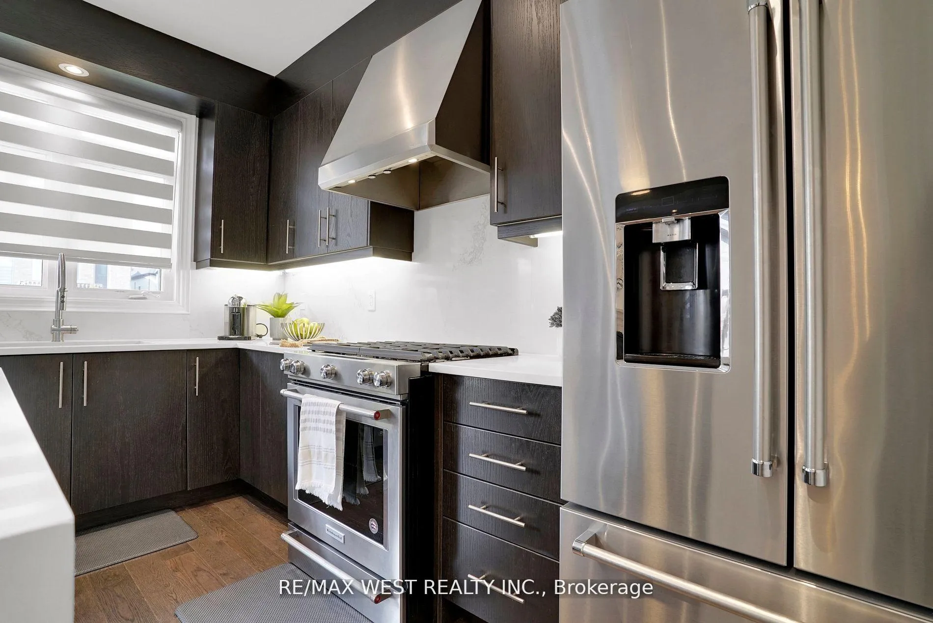 Photo 12 of 84 Zenith Avenue, Vaughan, Kleinburg — HOMEH