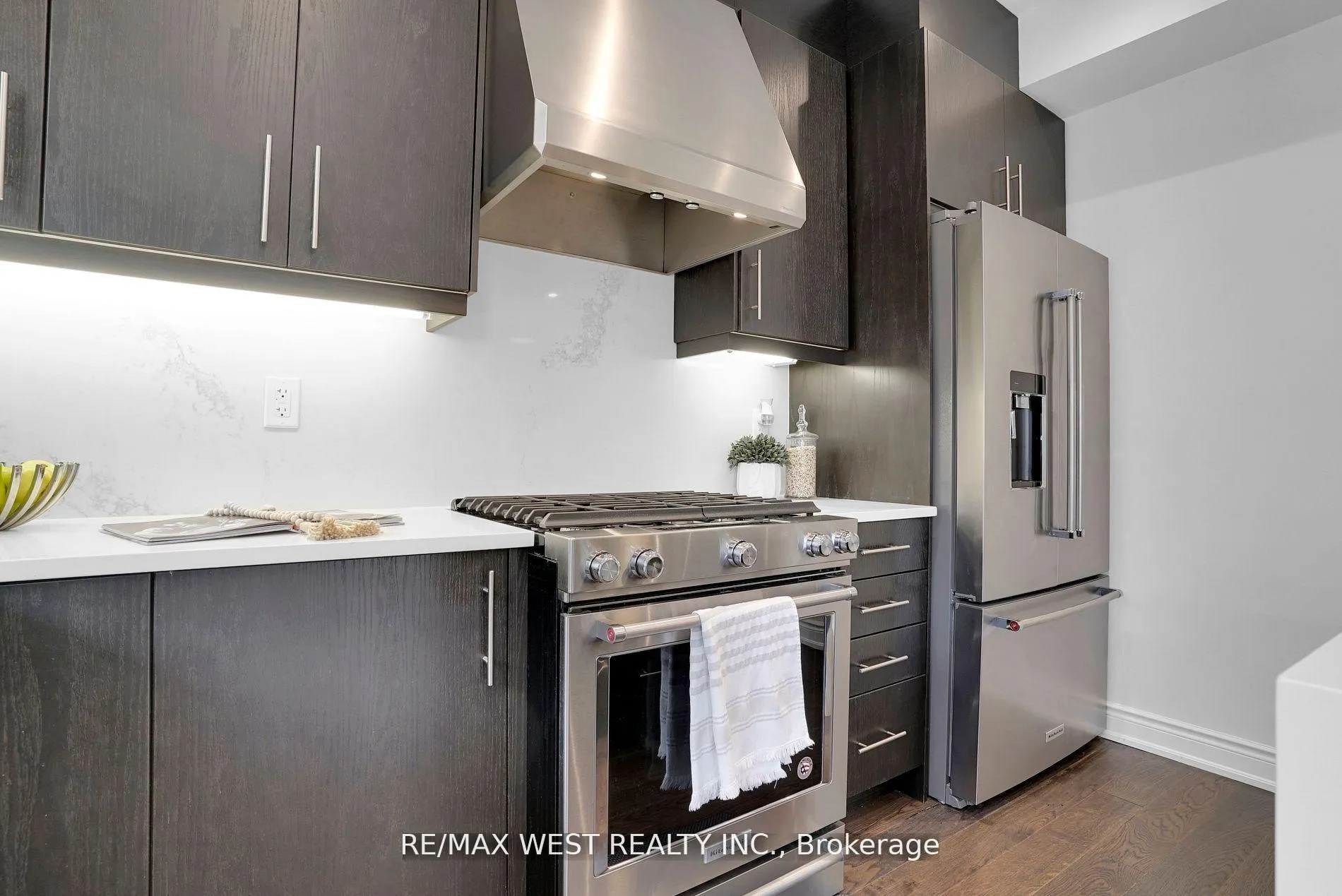 Photo 15 of 84 Zenith Avenue, Vaughan, Kleinburg — HOMEH
