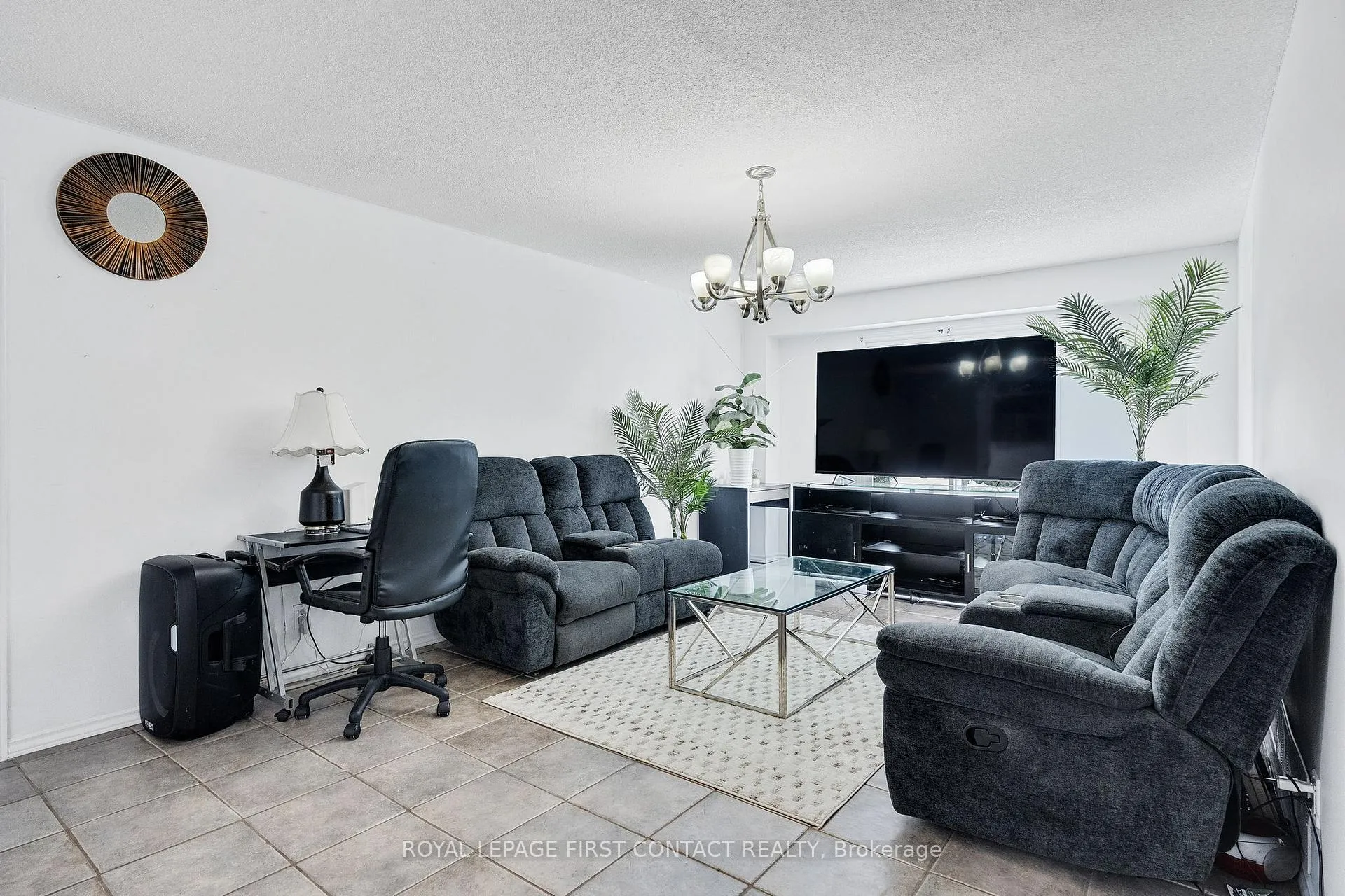 Photo 13 of 55 Rosenfeld Drive, Barrie, Grove East — HOMEH