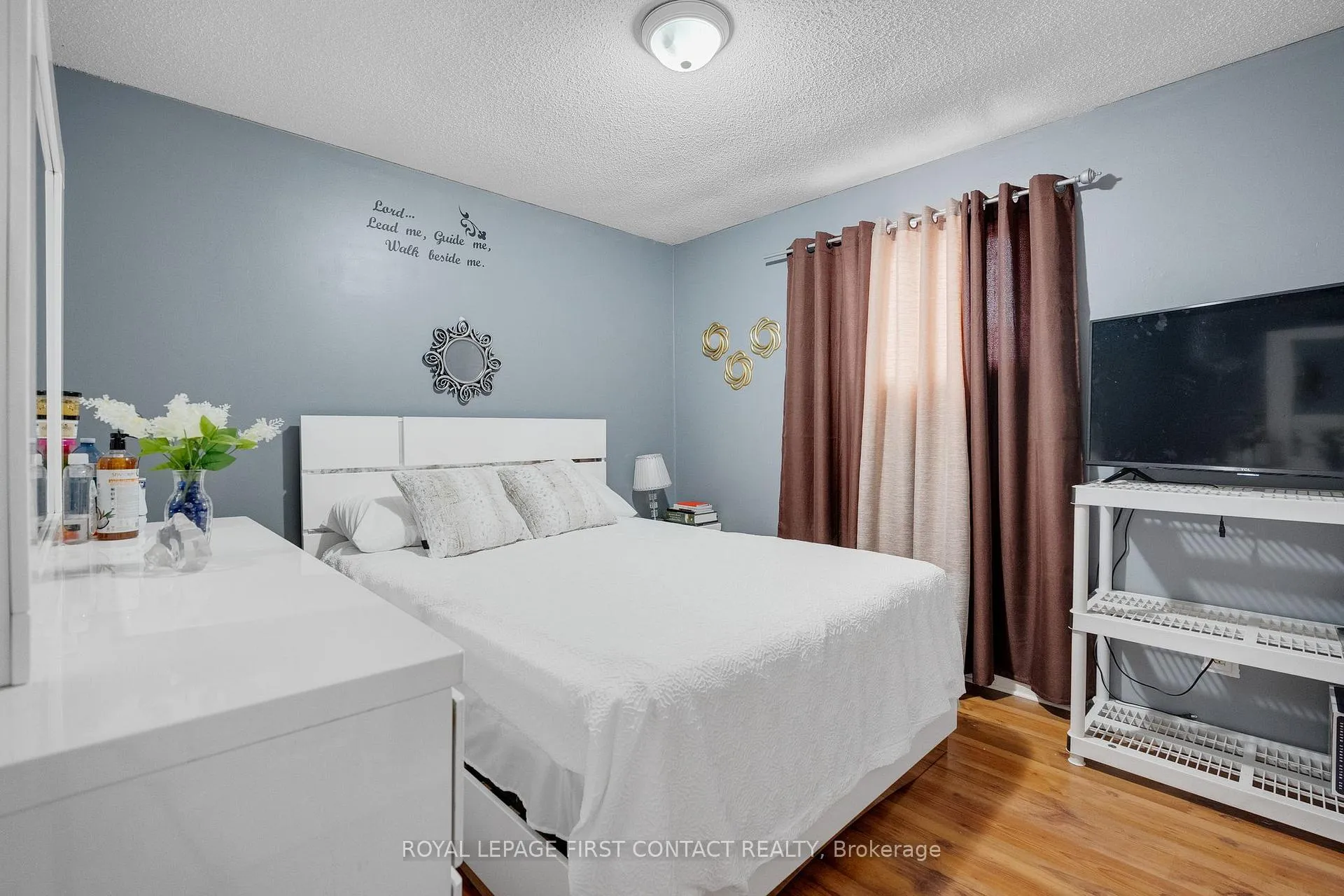 Photo 14 of 55 Rosenfeld Drive, Barrie, Grove East — HOMEH