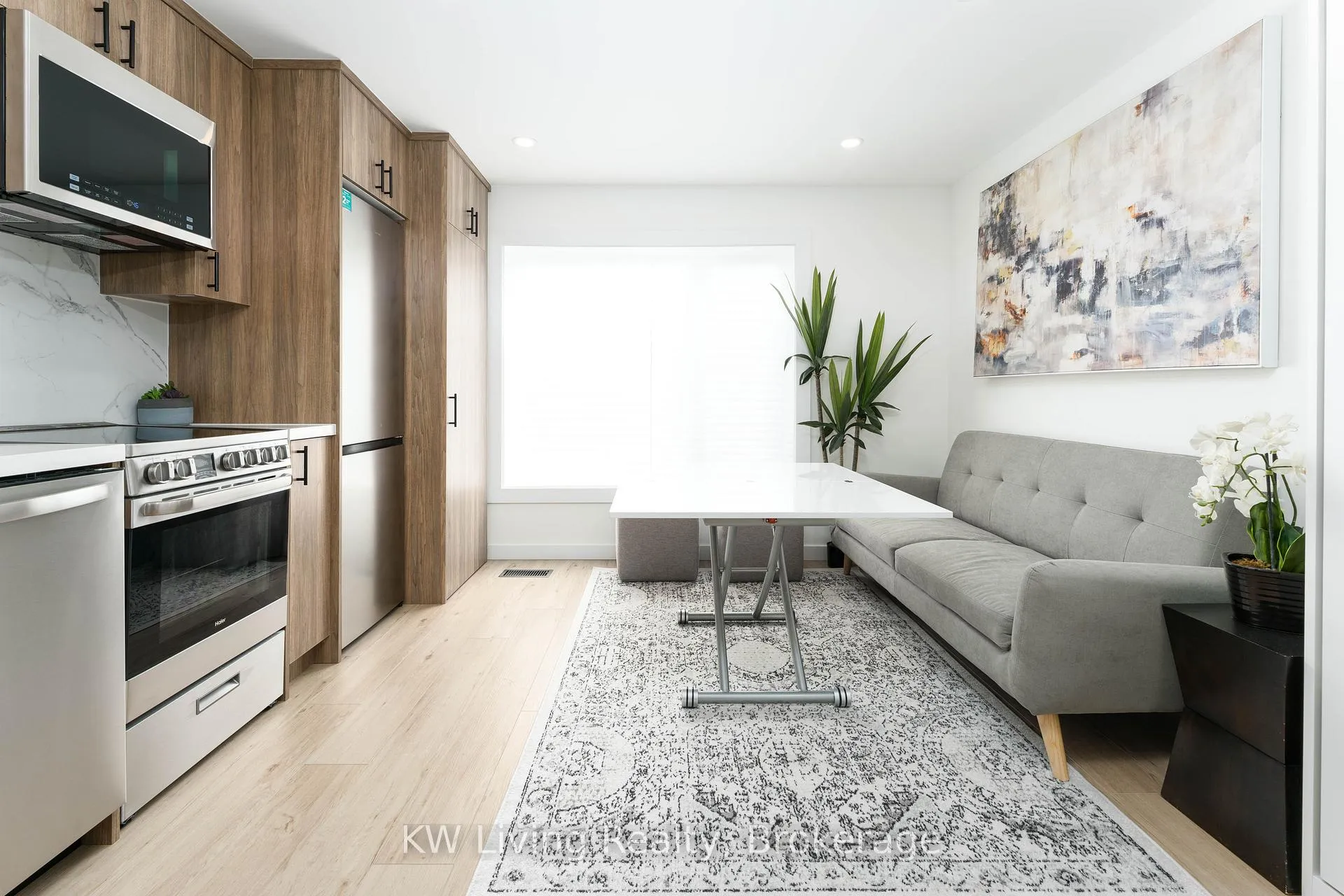 Photo 5 of Unit Laneway, 125 Chisholm Avenue, Toronto, Woodbine-Lumsden — HOMEH