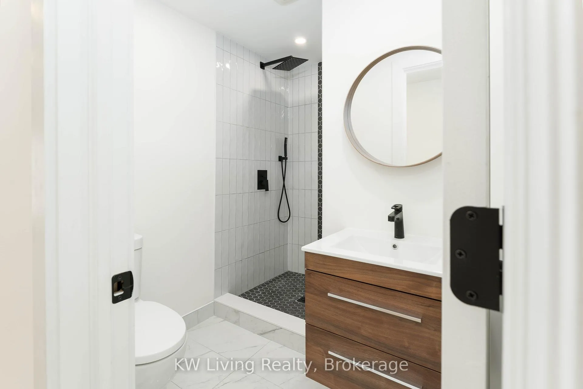 Photo 11 of Unit Laneway, 125 Chisholm Avenue, Toronto, Woodbine-Lumsden — HOMEH
