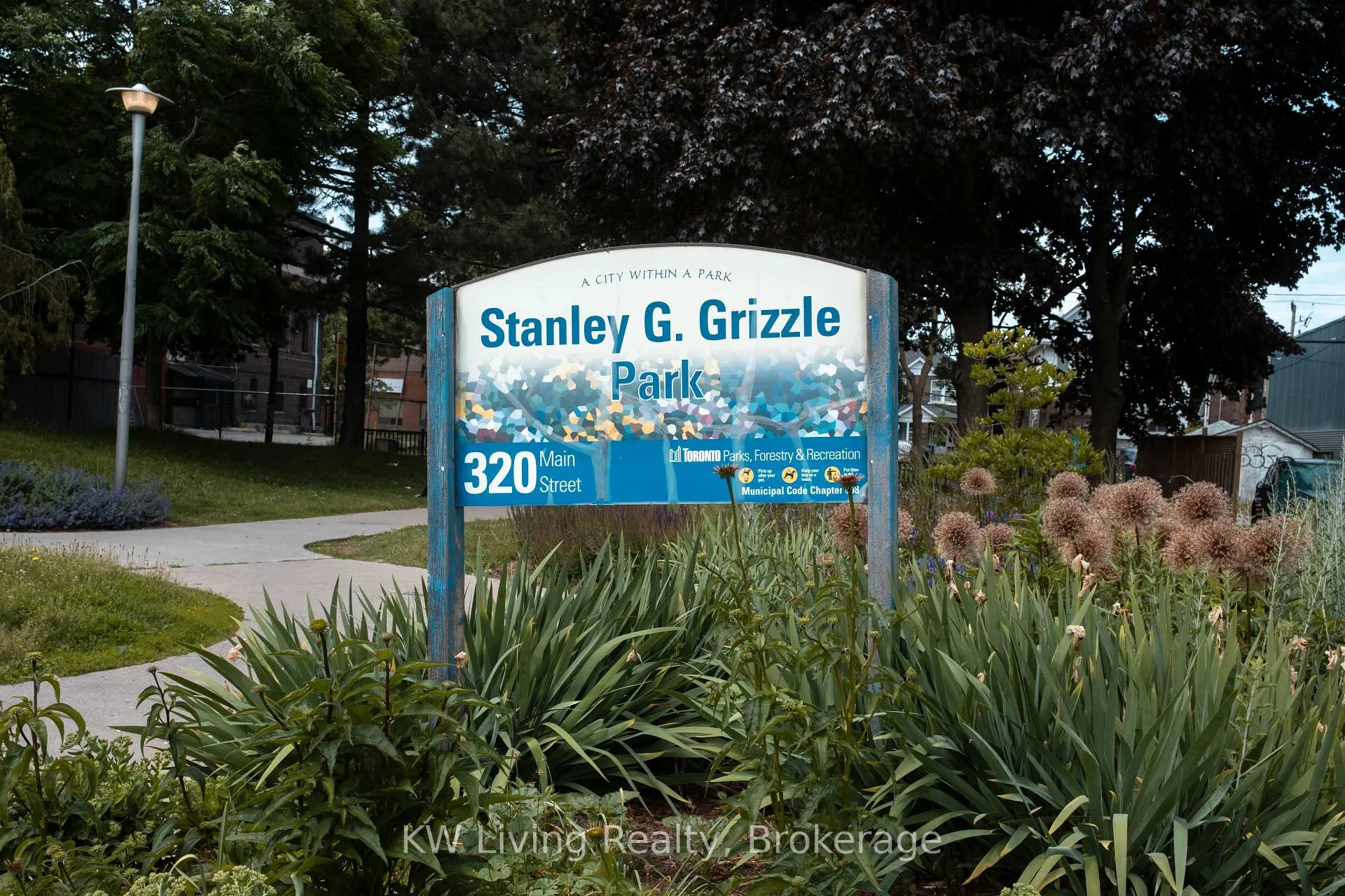 Photo 13 of Unit Laneway, 125 Chisholm Avenue, Toronto, Woodbine-Lumsden — HOMEH