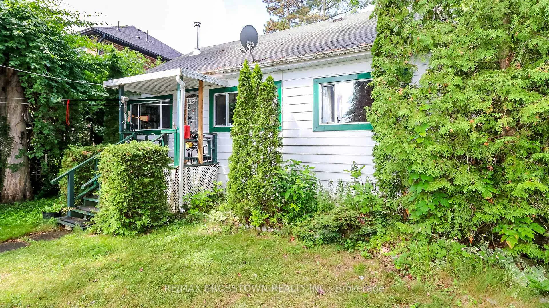 Photo 18 of 1895 Simcoe Boulevard, Innisfil, Alcona — HOMEH