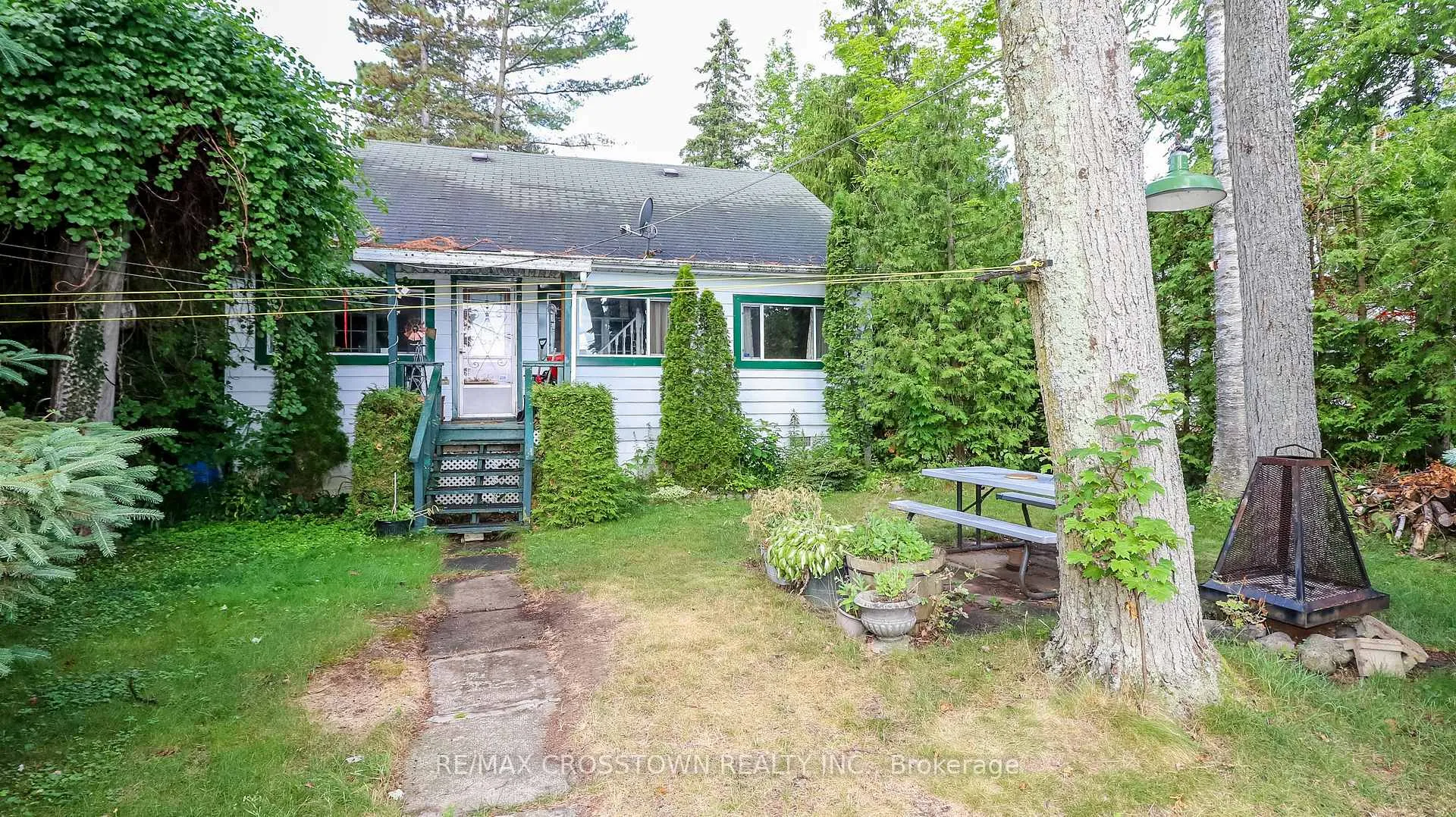 Photo 19 of 1895 Simcoe Boulevard, Innisfil, Alcona — HOMEH