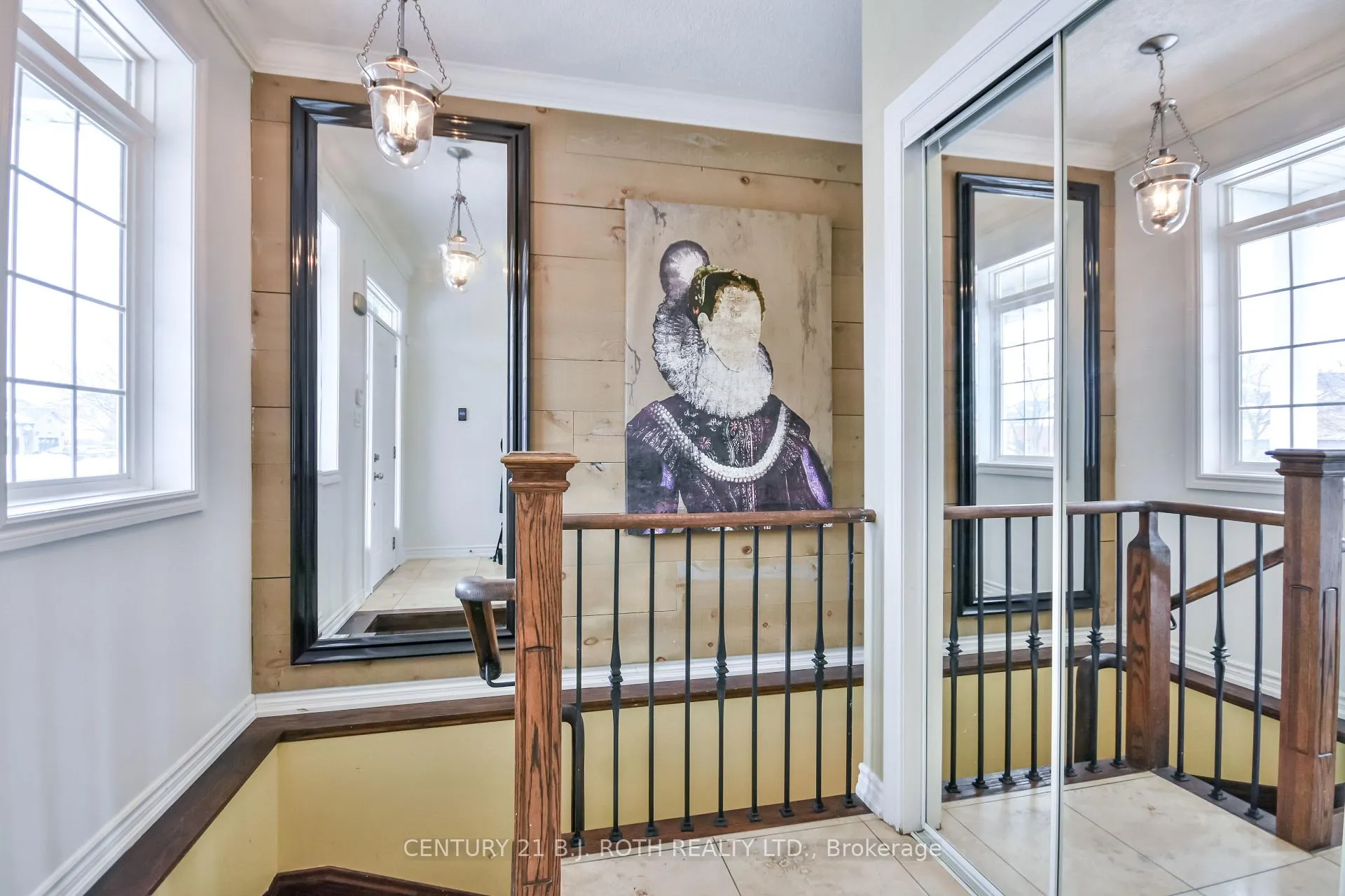 Photo 2 of 49 Athabaska Road, Barrie, Holly — HOMEH