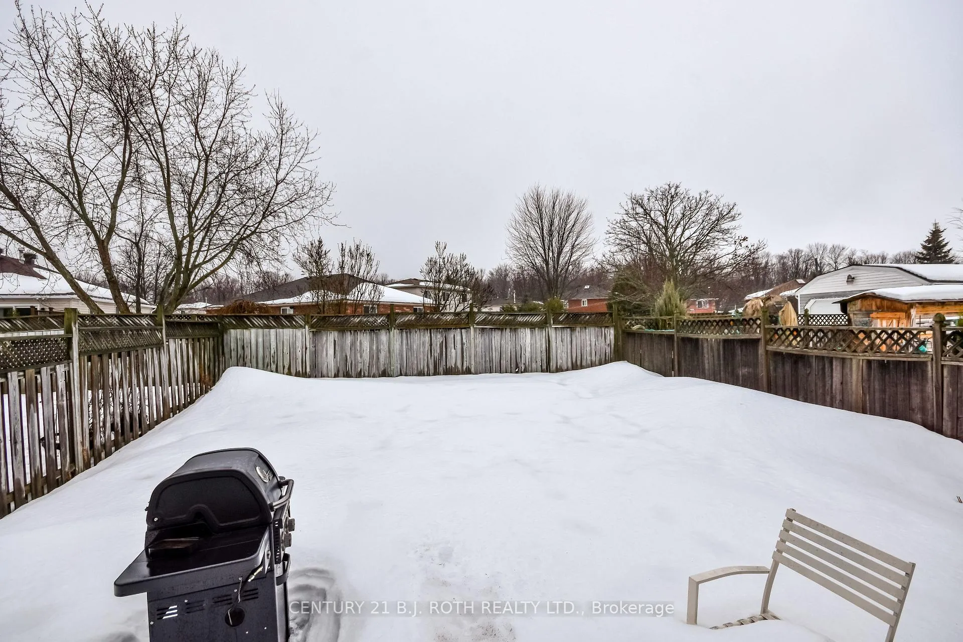 Photo 26 of 49 Athabaska Road, Barrie, Holly — HOMEH