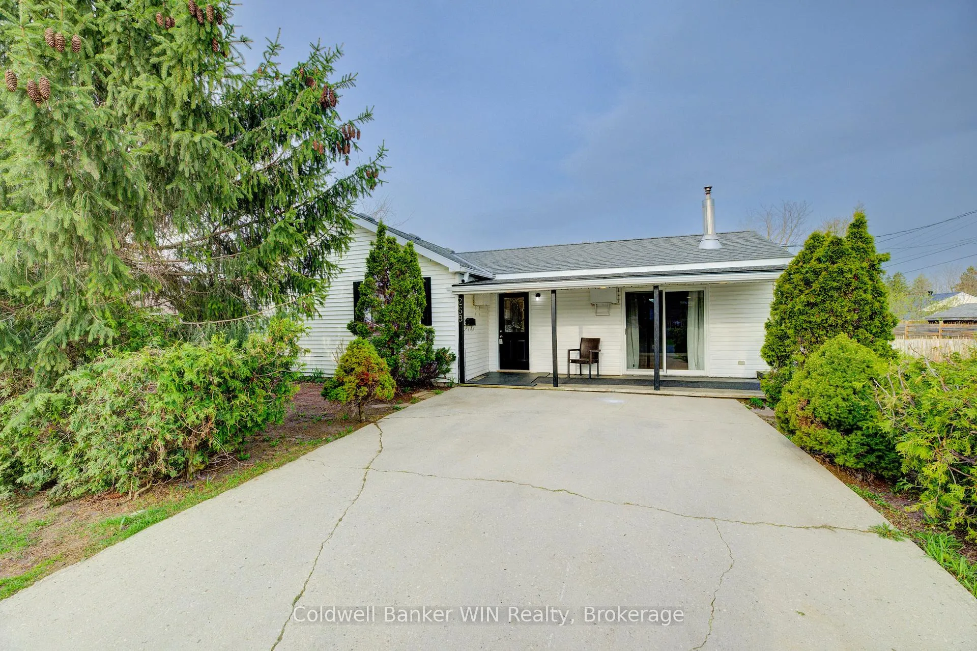 Photo 2 of 268 6th Street, Hanover — HOMEH