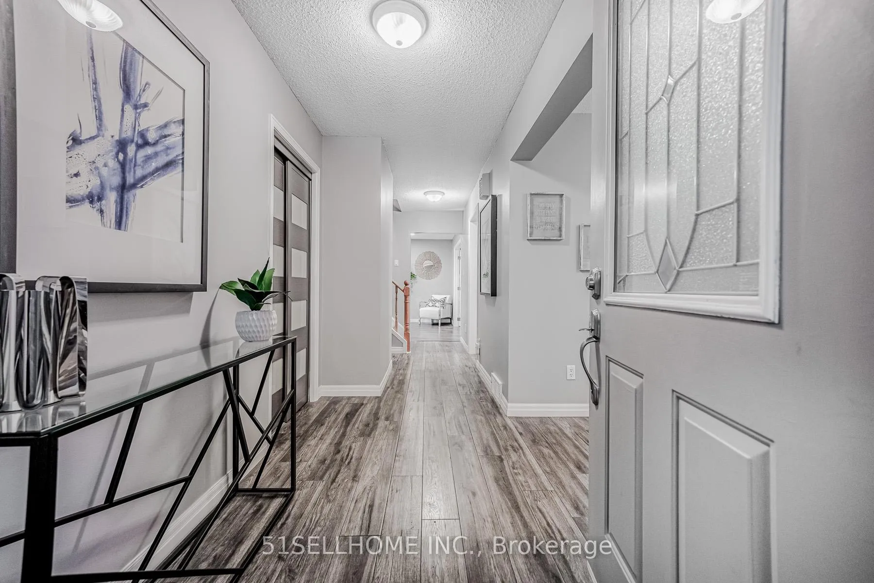 Photo 4 of 297 Beechlawn Drive, Waterloo — HOMEH
