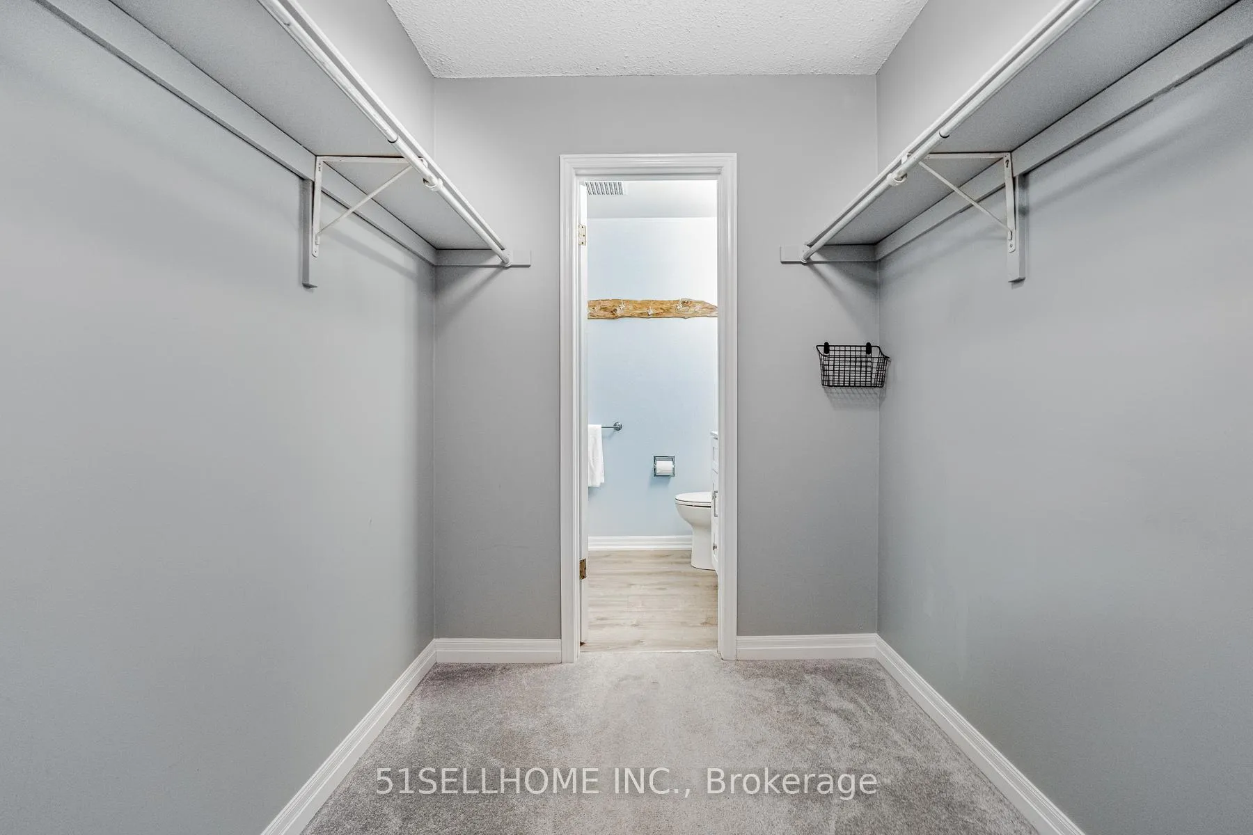 Photo 11 of 297 Beechlawn Drive, Waterloo — HOMEH