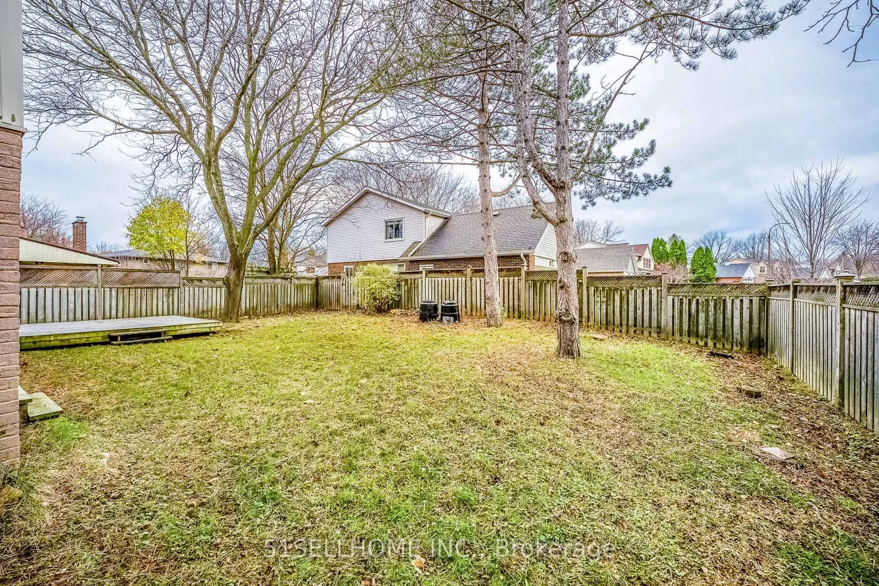 Photo 31 of 297 Beechlawn Drive, Waterloo — HOMEH