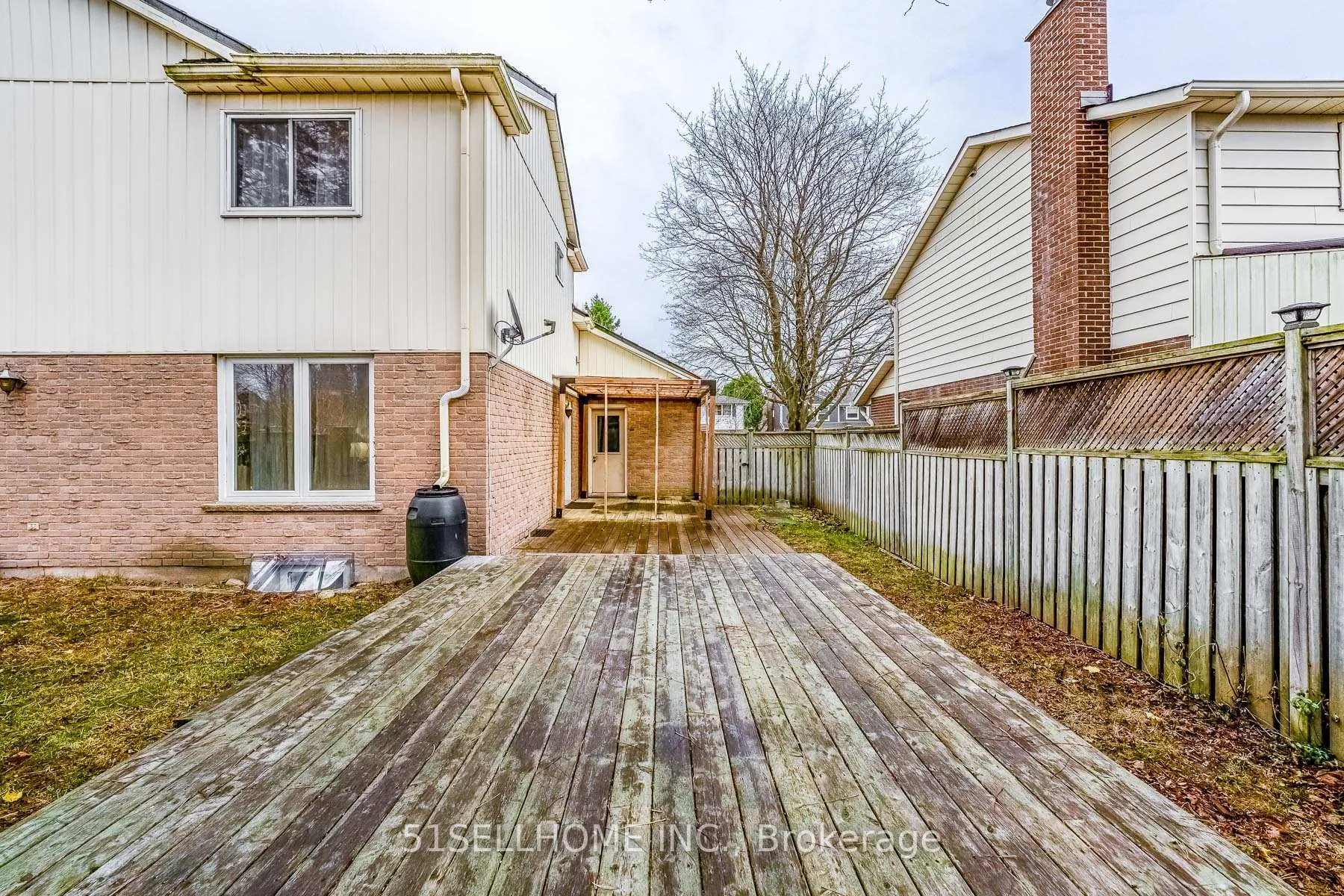 Photo 33 of 297 Beechlawn Drive, Waterloo — HOMEH