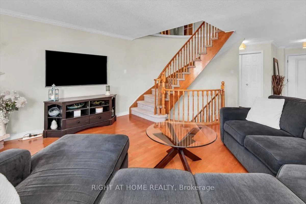Photo 8 of 34 Bashford Road, Ajax, South West — HOMEH