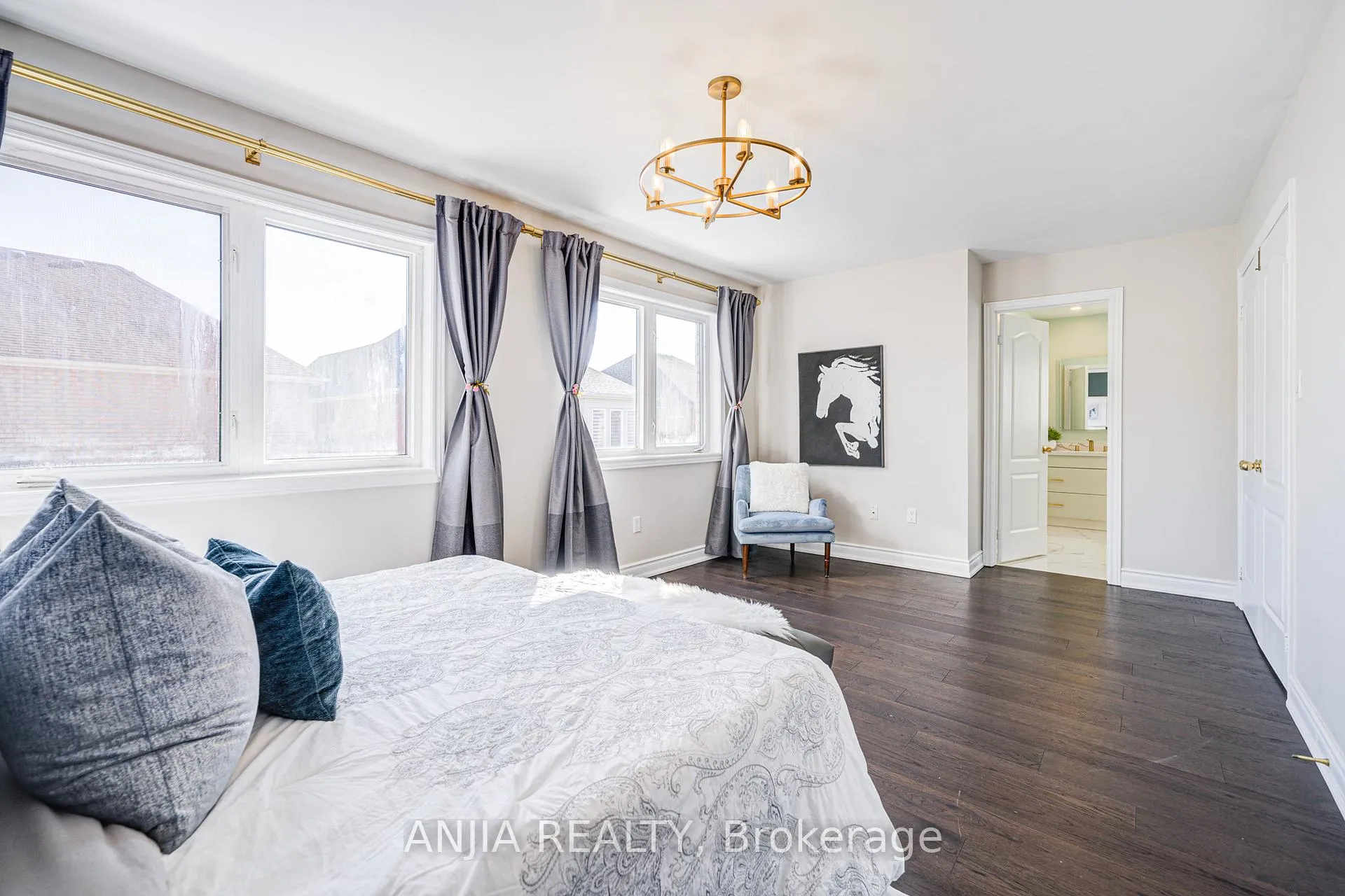 Photo 20 of 23 Arbourview Drive, Vaughan, Patterson — HOMEH