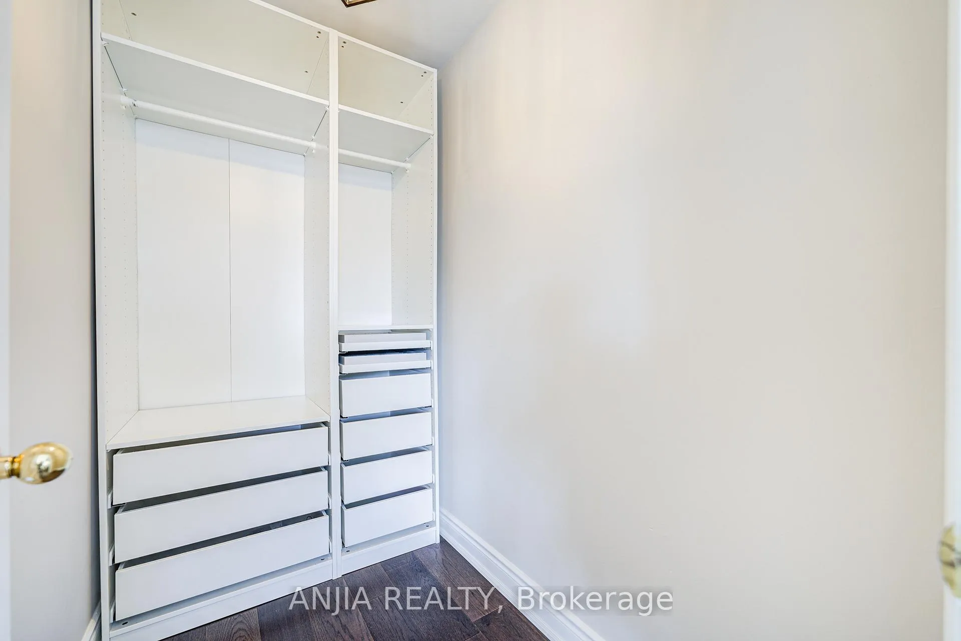Photo 21 of 23 Arbourview Drive, Vaughan, Patterson — HOMEH
