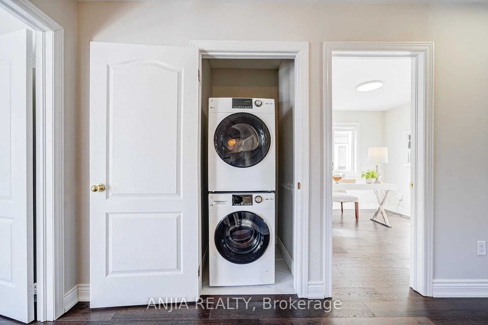 Photo 27 of 23 Arbourview Drive, Vaughan, Patterson — HOMEH
