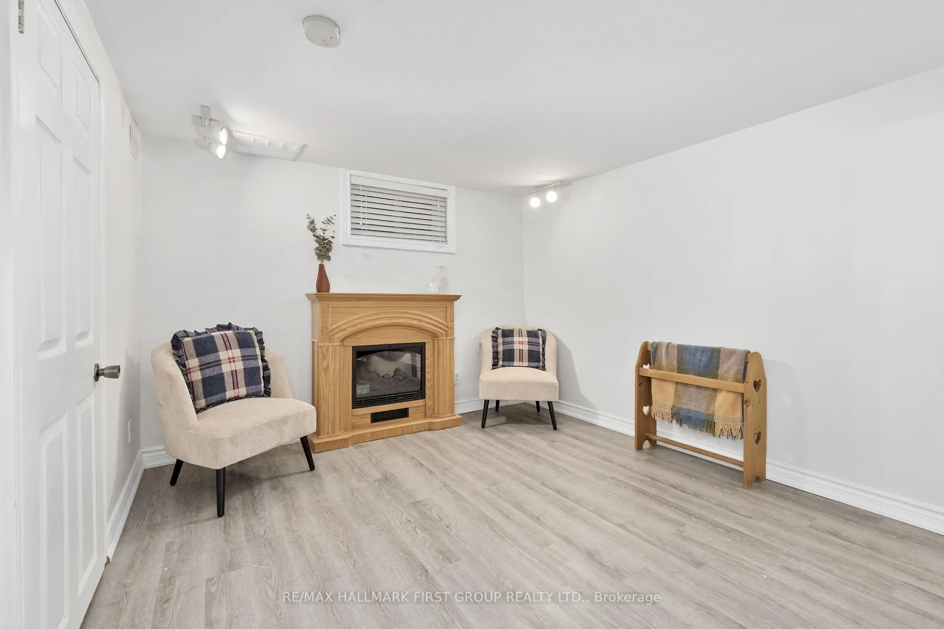 Photo 25 of 158 Spencer Street E, Cobourg — HOMEH