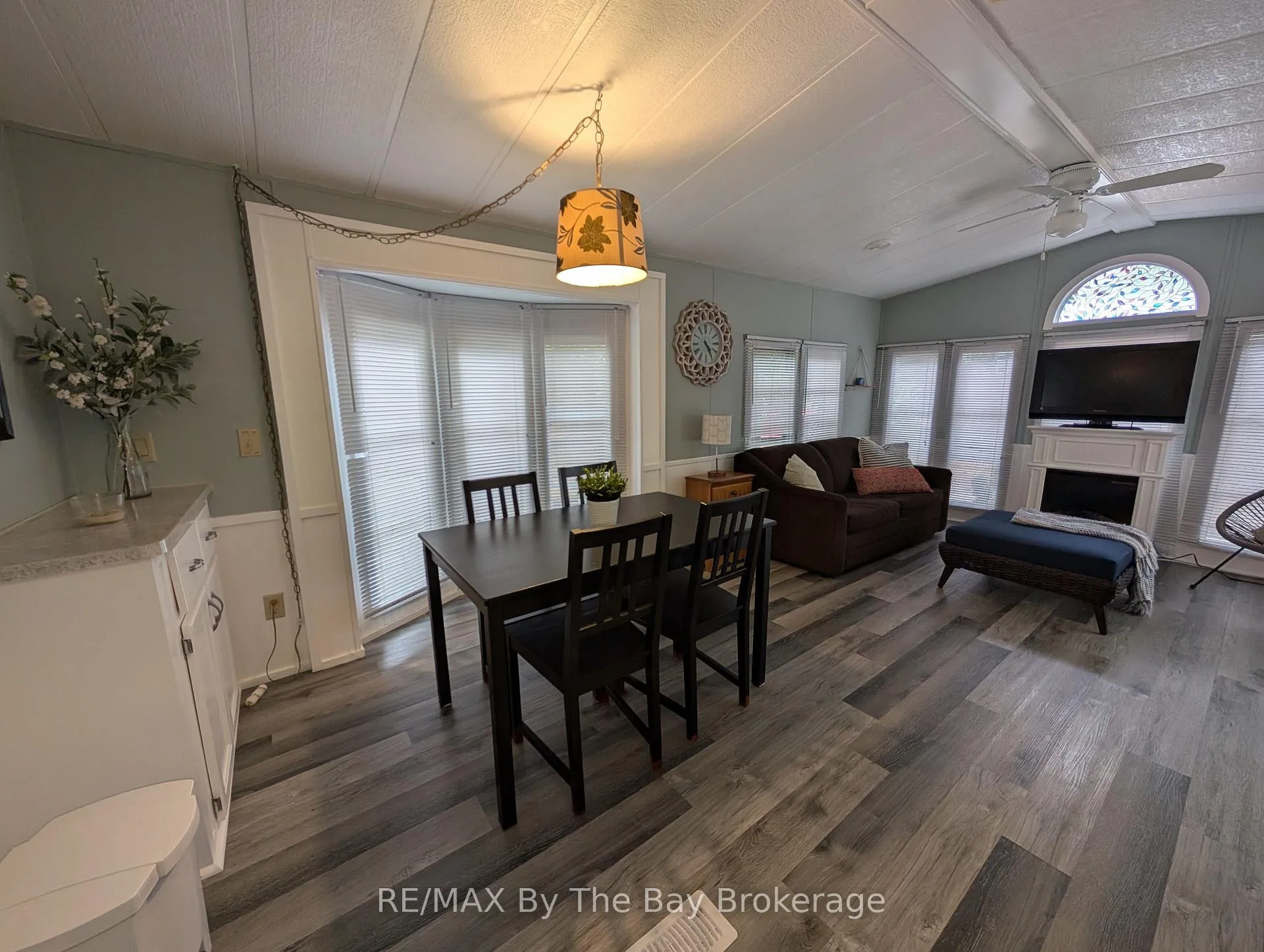 Photo 8 of Unit 210, 85 Theme Park Drive N, Wasaga Beach — HOMEH