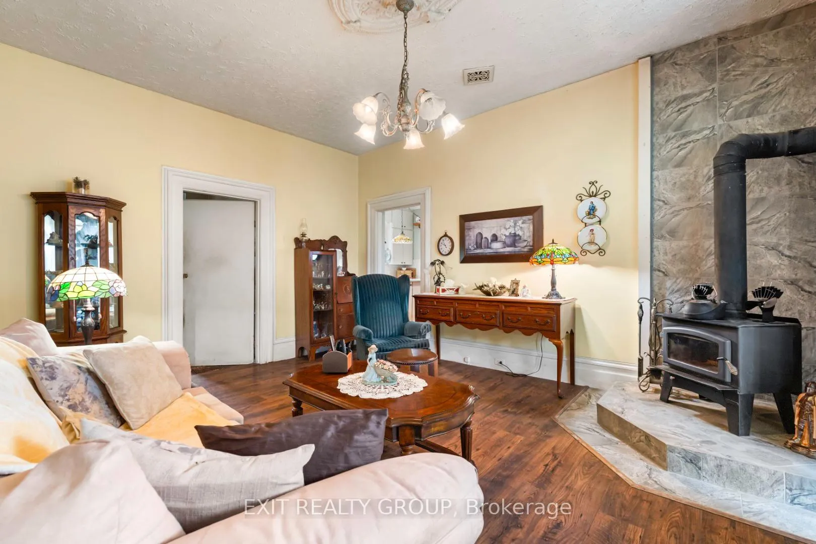 Photo 12 of 1321 Zion Road, Belleville, Belleville Ward — HOMEH