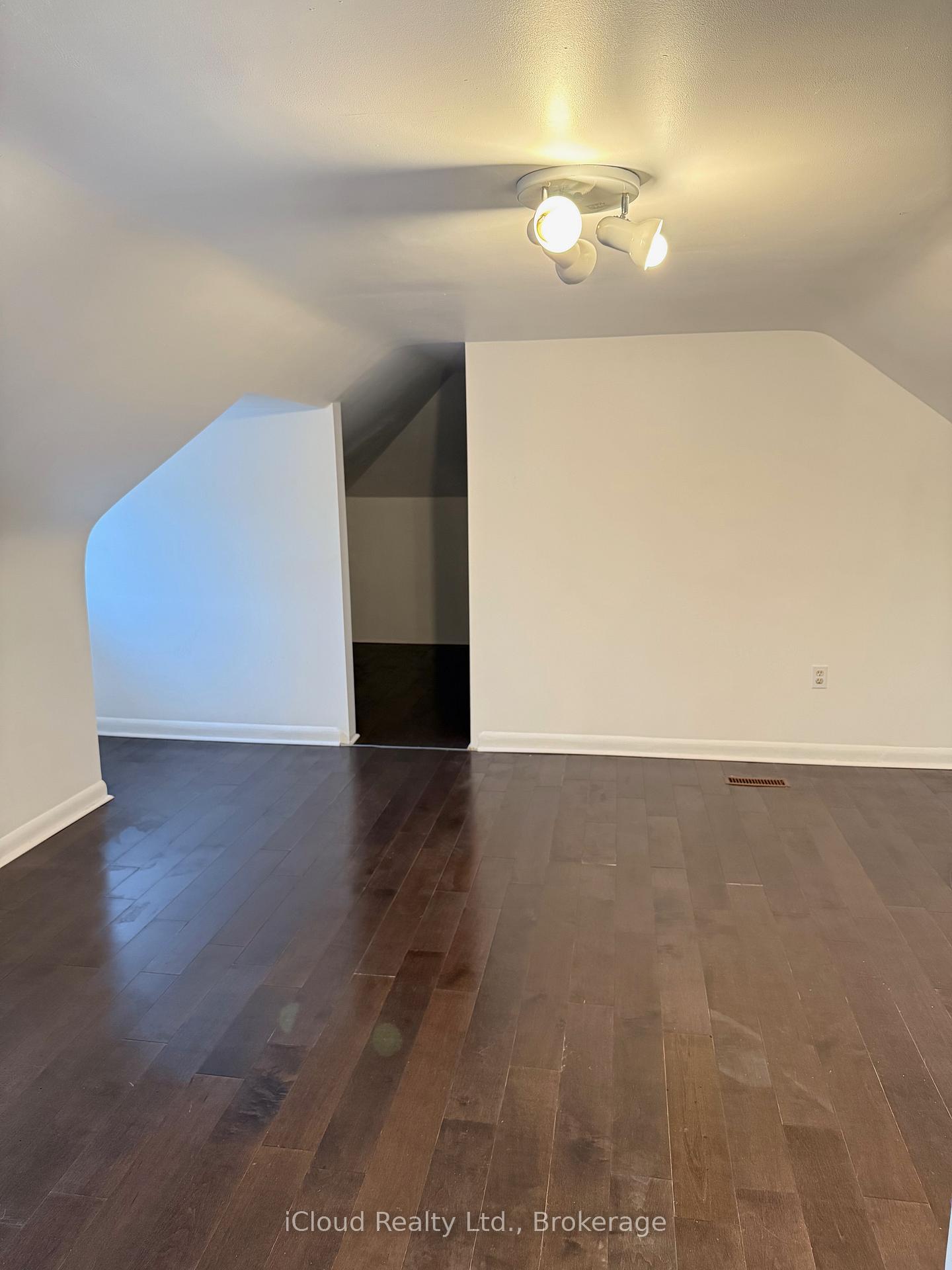 Photo 1 of Unit 3rd Flr, 5 Caithness Street W, Haldimand — HOMEH