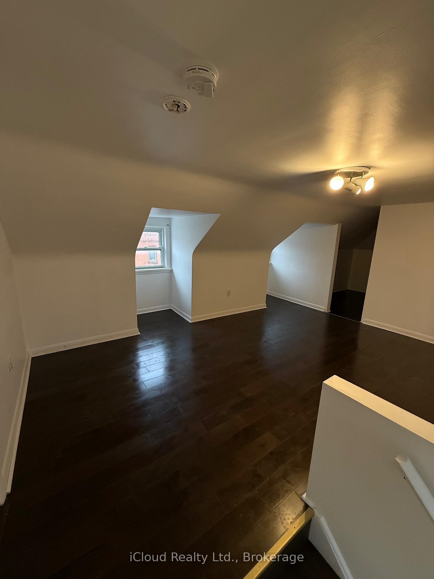 Photo 4 of Unit 3rd Flr, 5 Caithness Street W, Haldimand — HOMEH