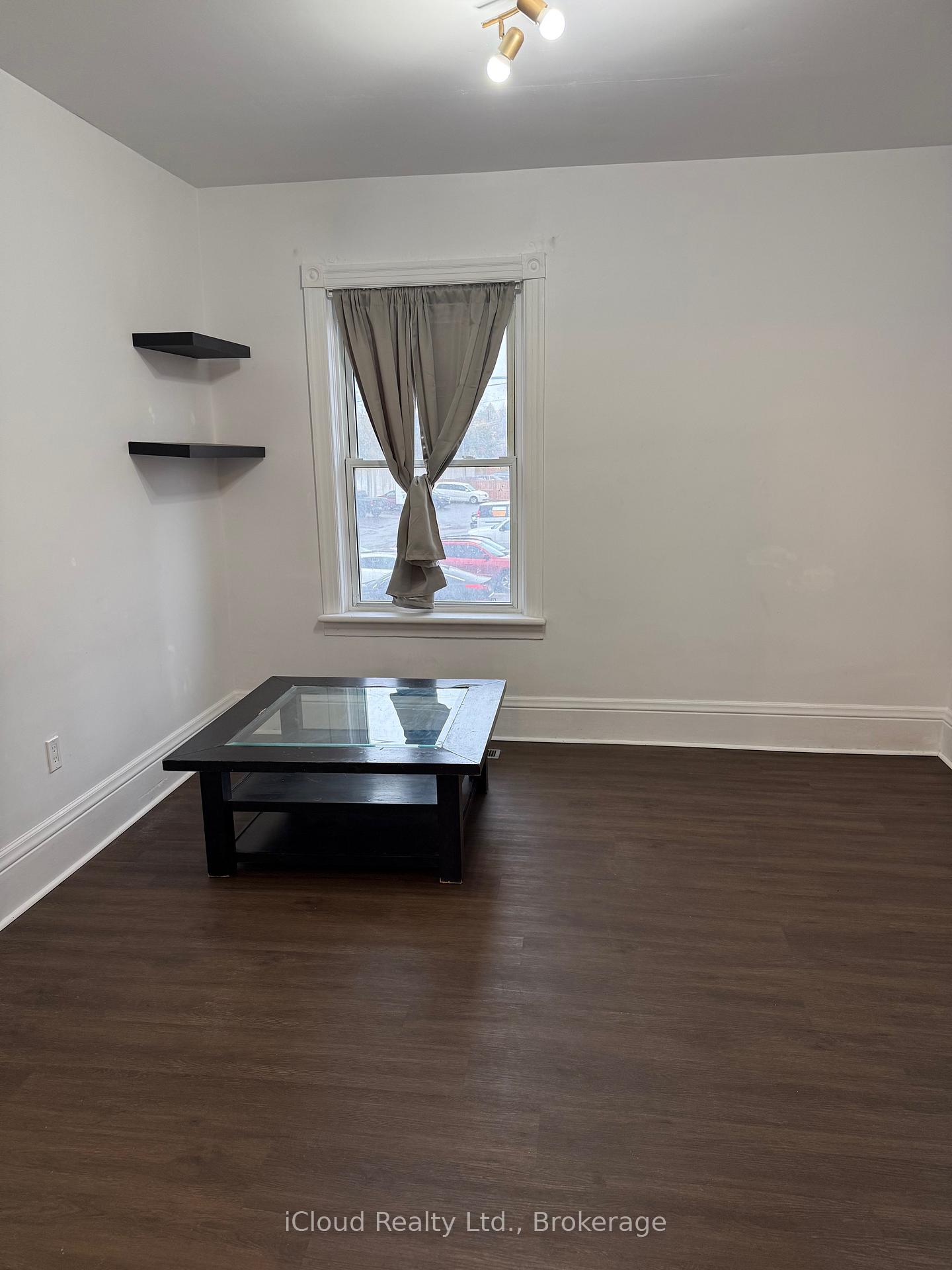 Photo 13 of Unit 3rd Flr, 5 Caithness Street W, Haldimand — HOMEH