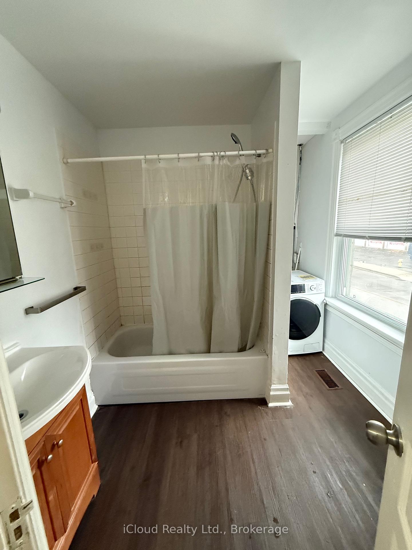 Photo 19 of Unit 3rd Flr, 5 Caithness Street W, Haldimand — HOMEH