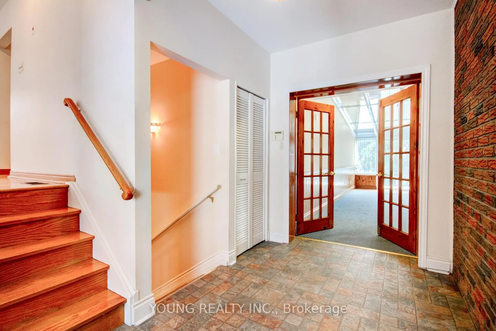 Photo 9 of 75 Southdale Drive, Markham, Bullock — HOMEH