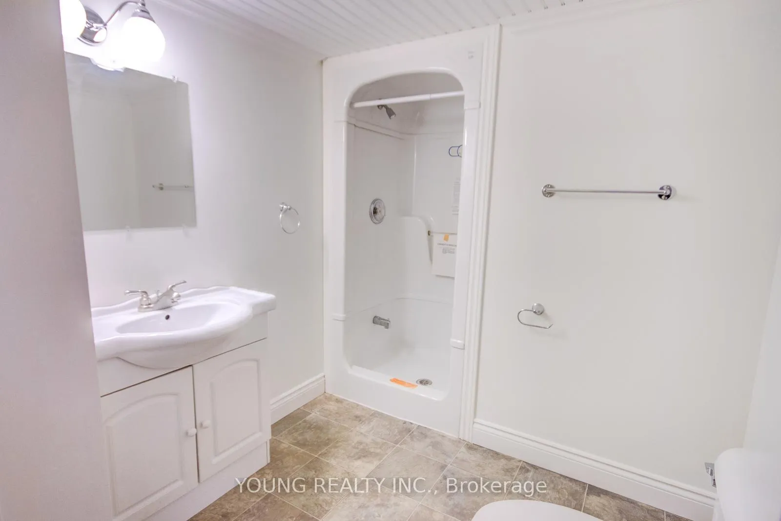 Photo 35 of 75 Southdale Drive, Markham, Bullock — HOMEH