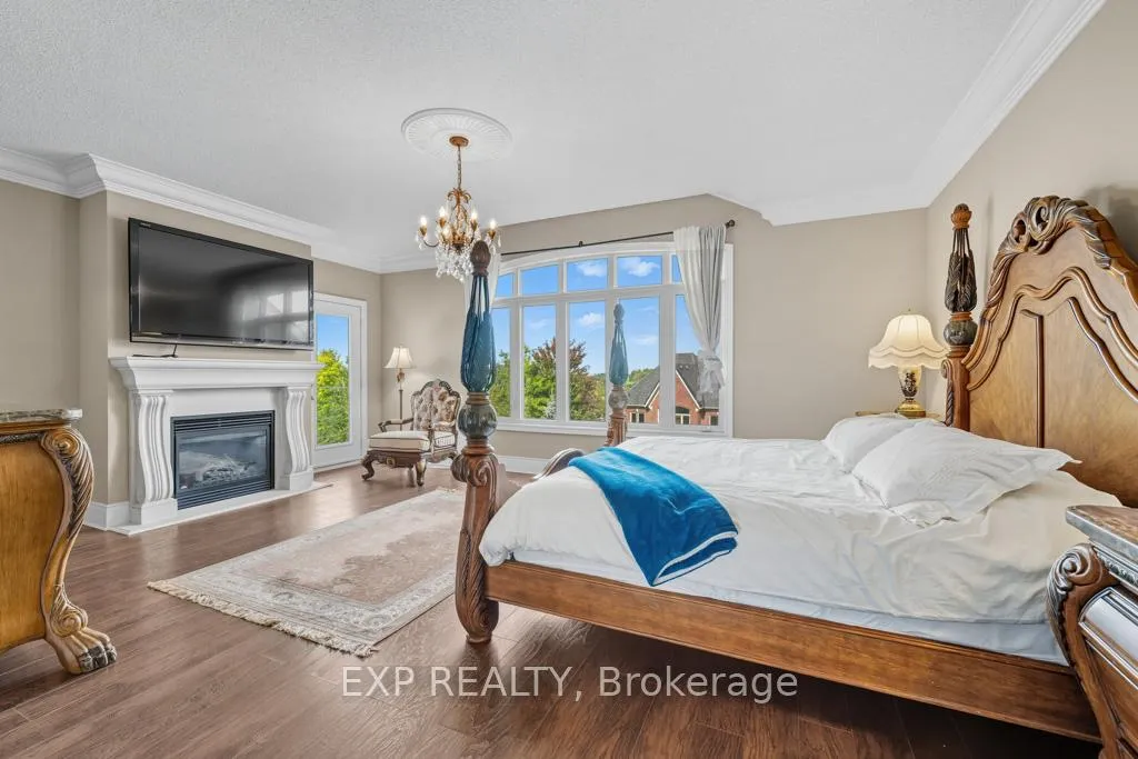 Photo 22 of 22 Longthorpe Court, Aurora, Bayview Southeast — HOMEH