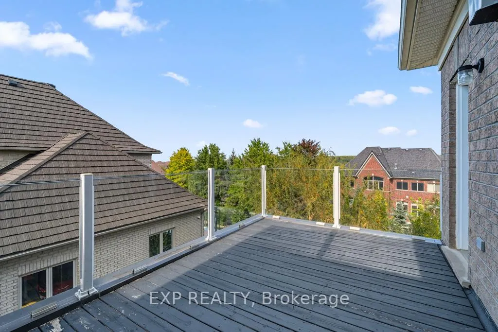 Photo 24 of 22 Longthorpe Court, Aurora, Bayview Southeast — HOMEH