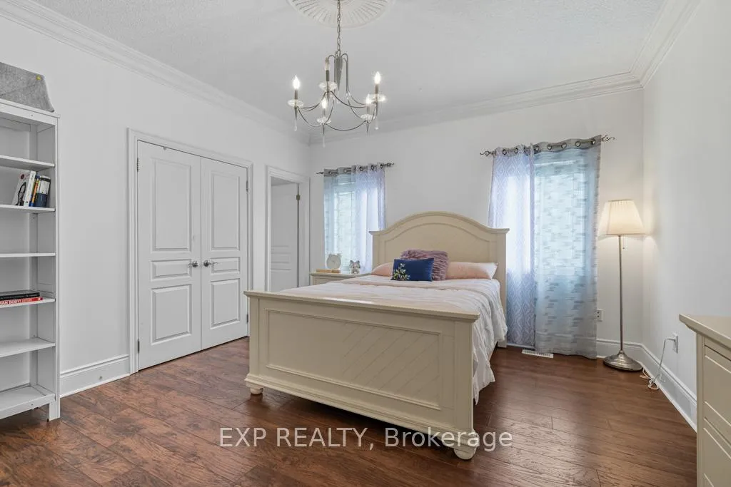 Photo 28 of 22 Longthorpe Court, Aurora, Bayview Southeast — HOMEH