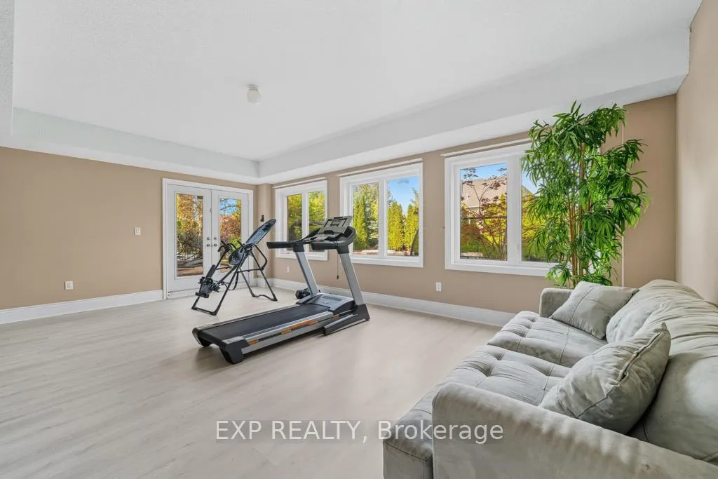 Photo 36 of 22 Longthorpe Court, Aurora, Bayview Southeast — HOMEH